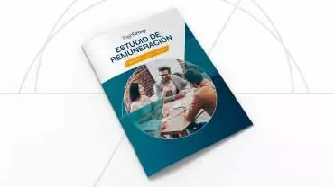 Portada de un estudio de remuneración con imagen de personas trabajando.